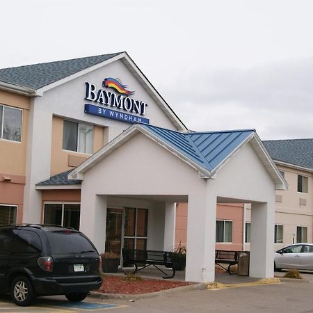 Baymont By Wyndham Coon Rapids Hotel Екстериор снимка