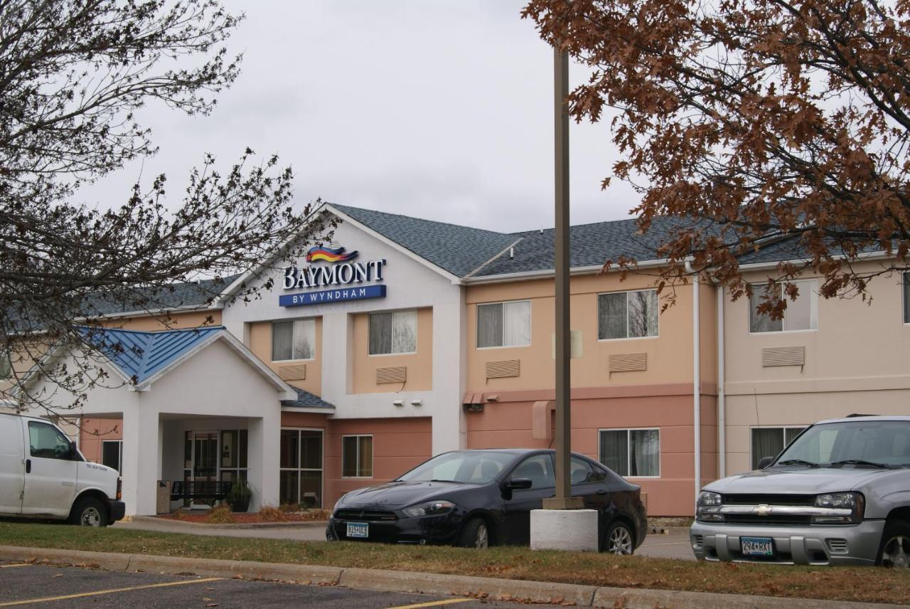 Baymont By Wyndham Coon Rapids Hotel Екстериор снимка